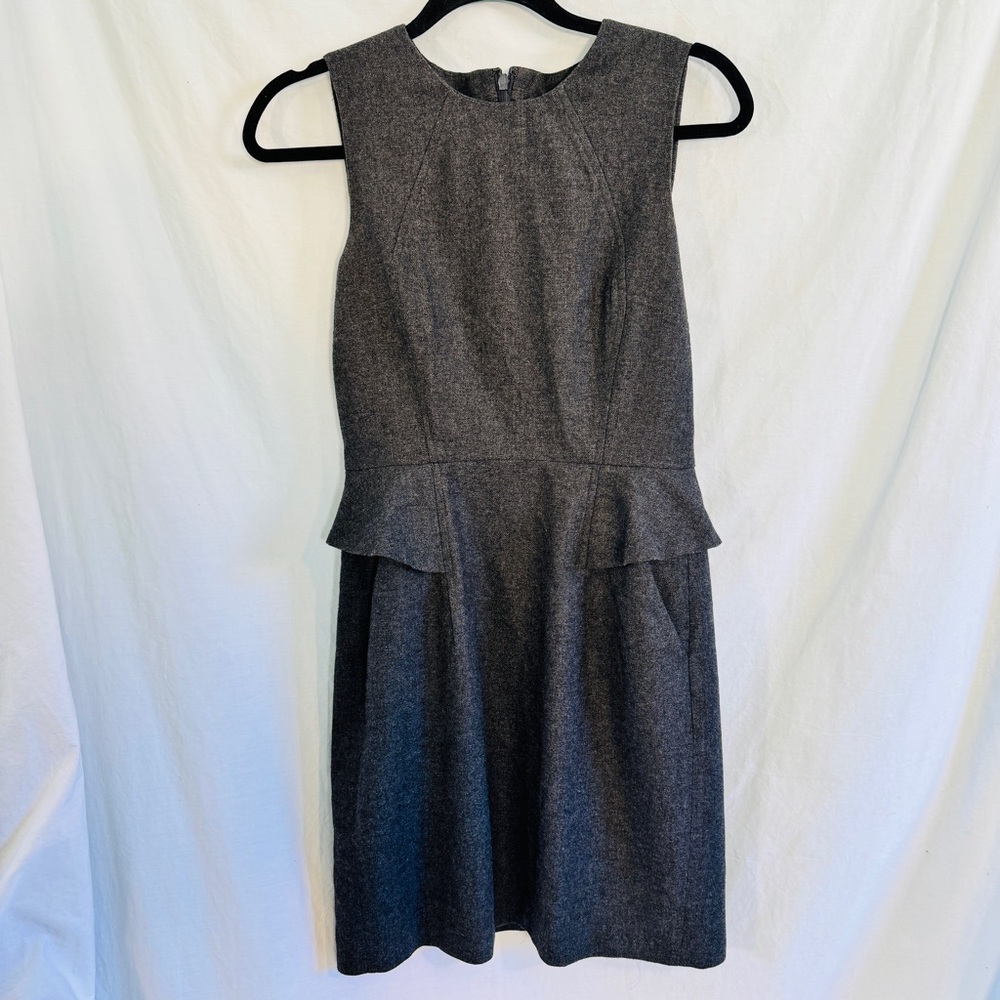 French Connection Sleeveless Ruffle Sheath Dress Wool Blend Lined Gray Sz 6